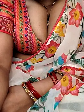 Hot  bhabhi 99 online show from 06.19.26