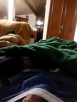 Snapshot of Ricuss9 chatting on 11.13.25 Ricuss9 online show from 11.13.25