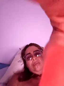 Snapshot of AdiniTA__Hot chatting on 10.31.25 AdiniTA Hot online show from 10.31.25