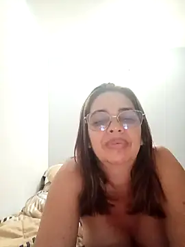 Snapshot of AdiniTA__Hot chatting on 11.05.25 AdiniTA Hot online show from 11.05.25