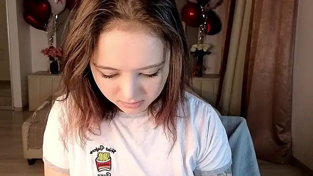 Snapshot of _EVA_GREEN chatting on 10.03.25 EVA GREEN online show from 10.03.25