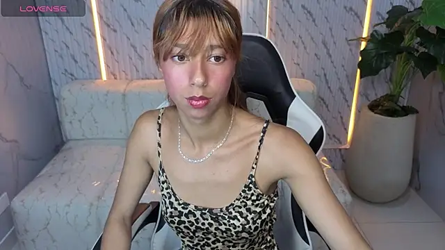 Snapshot of Terry_tx chatting on 10.08.25 Terry tx online show from 10.08.25