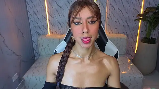 Snapshot of Terry_tx chatting on 11.10.25 Terry tx online show from 11.10.25