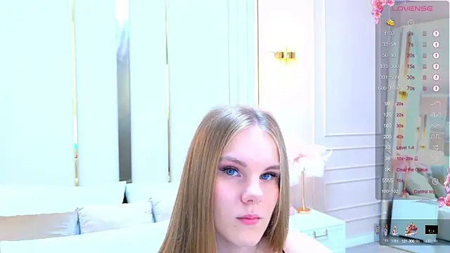 Lili Lohan online show from 10.12.25