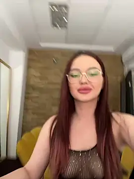 Lunna Squirt online show from 09.30.25