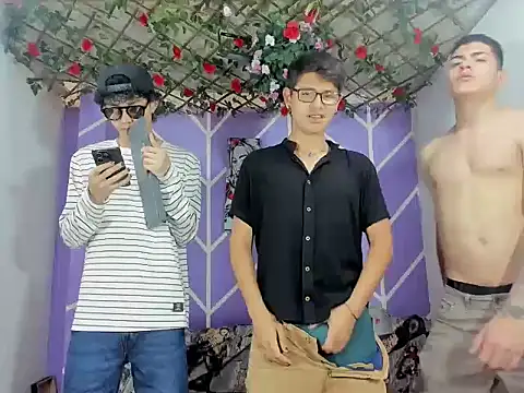 nexusboyhot online show from 10.06.25