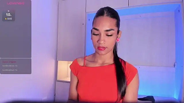 AnahiCollins online show from 02.04.26