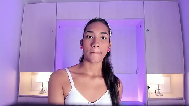 AnahiCollins online show from 02.19.26