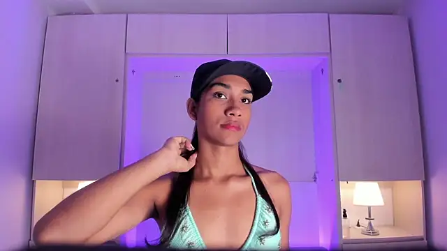 AnahiCollins online show from 02.20.26