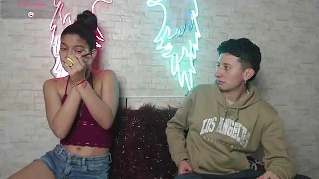 Gaby and Mei online show from 10.03.25