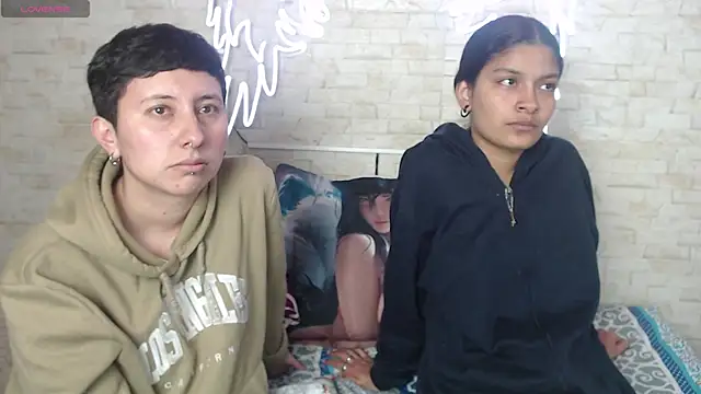 Gaby and Mei online show from 11.06.25