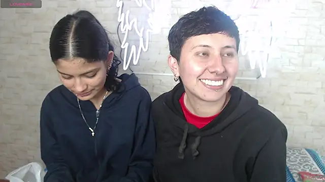 Gaby and Mei online show from 11.08.25