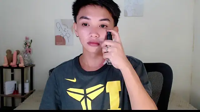 Snapshot of Wild_Prince69 chatting on 11.13.25 Wild Prince69 online show from 11.13.25