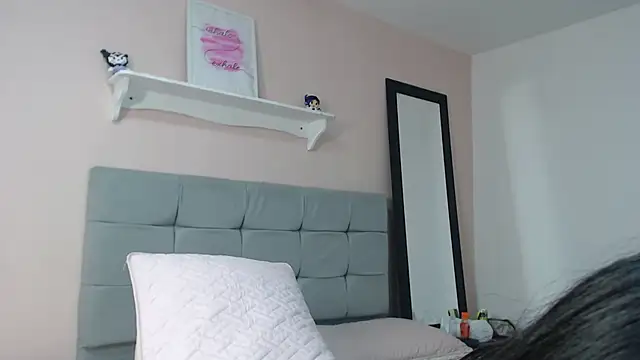 Snapshot of Wandaa- chatting on 11.09.25 Wandaa- online show from 11.09.25