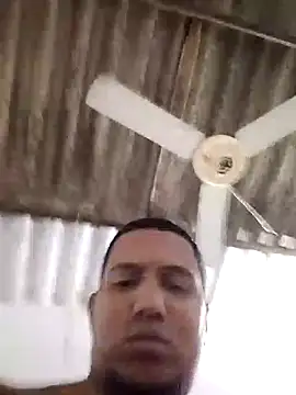 Snapshot of Junior_black chatting on 10.23.25 Junior black online show from 10.23.25