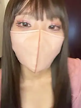 Snapshot of Riria_xx chatting on 11.04.25 Riria xx online show from 11.04.25