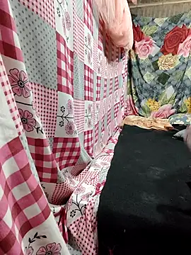 Snapshot of Your_seema_208 chatting on 10.09.25 Your seema 208 online show from 10.09.25