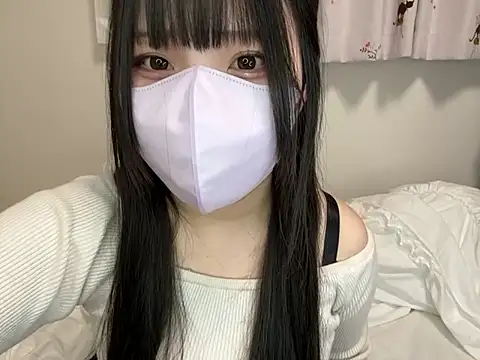 Snapshot of YUKINA_00 chatting on 11.14.25 YUKINA 00 online show from 11.14.25