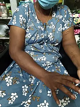 Snapshot of Tamilselviroja- chatting on 04.28.26 Tamilselviroja- online show from 04.28.26