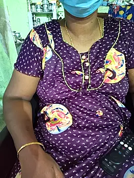 Snapshot of Tamilselviroja- chatting on 05.10.26 Tamilselviroja- online show from 05.10.26