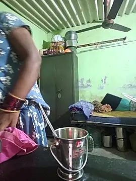 Snapshot of Tamilselviroja- chatting on 06.24.26 Tamilselviroja- online show from 06.24.26
