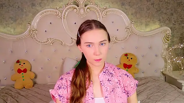 OliviaLay online show from 12.05.25