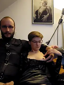 hellgirlzheaven online show from 10.02.25