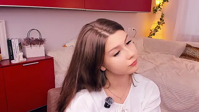 Snapshot of MondoNeko chatting on 10.09.25 MondoNeko online show from 10.09.25