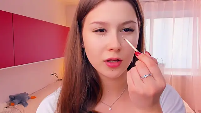 Snapshot of MondoNeko chatting on 11.05.25 MondoNeko online show from 11.05.25