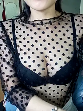 Snapshot of BiCute688 chatting on 11.05.25 BiCute688 online show from 11.05.25