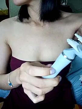 Snapshot of BiCute688 chatting on 11.06.25 BiCute688 online show from 11.06.25