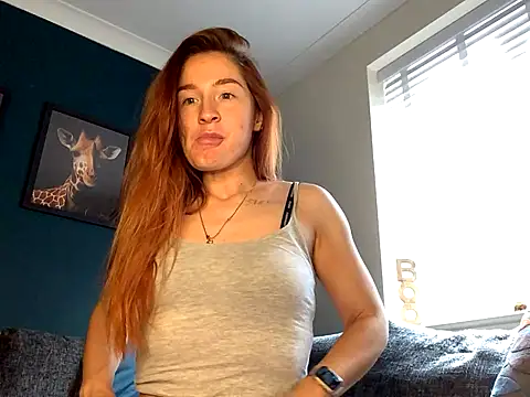 Snapshot of Cherry-L-28 chatting on 10.02.25 Cherry-L-28 online show from 10.02.25