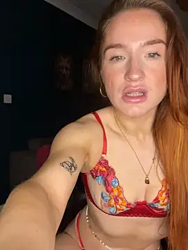 Snapshot of Cherry-L-28 chatting on 11.06.25 Cherry-L-28 online show from 11.06.25