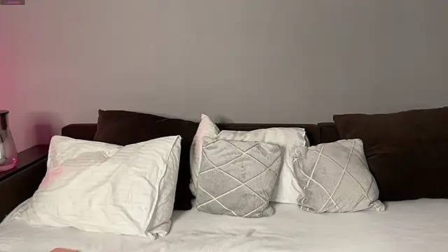 Snapshot of petalpage chatting on 11.10.25 petalpage online show from 11.10.25