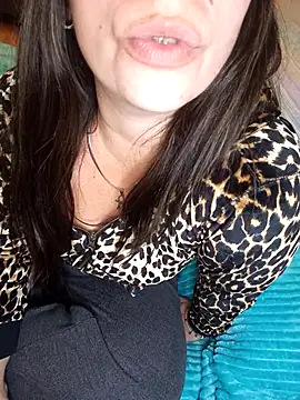 Snapshot of Amarteverdaderamente chatting on 04.10.26 Amarteverdaderamente online show from 04.10.26