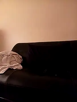 Snapshot of Wiw1 chatting on 10.03.25 Wiw1 online show from 10.03.25