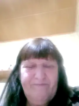 Snapshot of Apeesynka55211 chatting on 10.17.25 Apeesynka55211 online show from 10.17.25