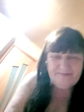 Snapshot of Apeesynka55211 chatting on 10.26.25 Apeesynka55211 online show from 10.26.25