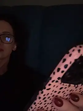 Snapshot of xxxEffyxxx chatting on 11.15.25 xxxEffyxxx online show from 11.15.25