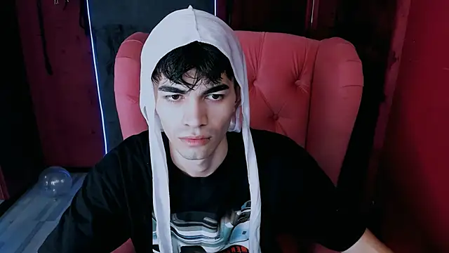 Snapshot of JaremyHarris chatting on 10.25.25 JaremyHarris online show from 10.25.25