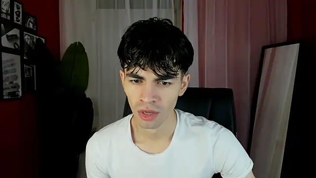 Snapshot of JaremyHarris chatting on 11.14.25 JaremyHarris online show from 11.14.25