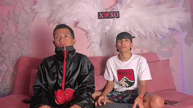 Snapshot of milo_crave chatting on 10.24.25 milo crave online show from 10.24.25