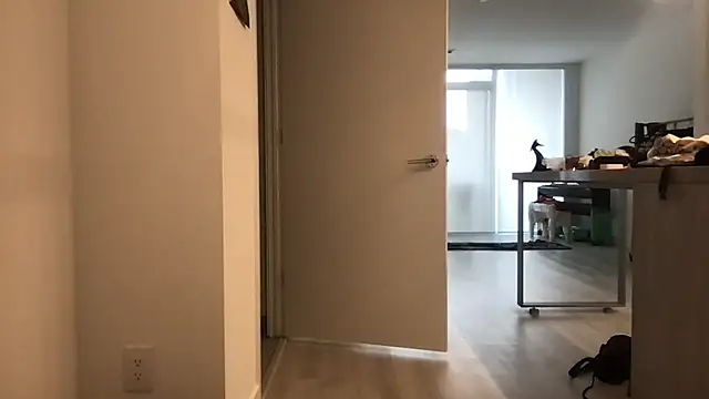 tia   fox online show from 11.21.25