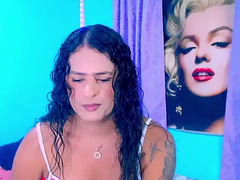 Snapshot of horny_val_ chatting on 10.06.25 horny val online show from 10.06.25