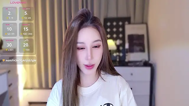 funnygirl0929 online show from 04.08.26