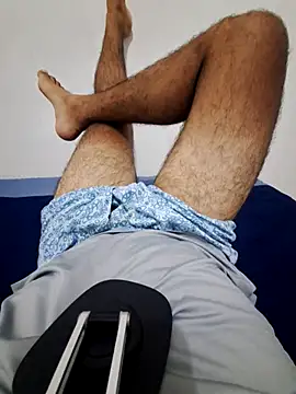 Snapshot of rojo_guerrero chatting on 05.18.26 rojo guerrero online show from 05.18.26