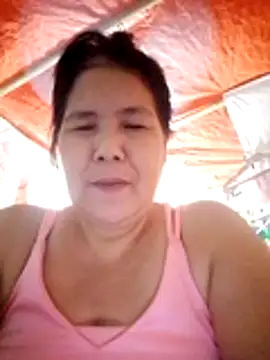 Snapshot of milagrose_rose chatting on 10.25.25 milagrose rose online show from 10.25.25