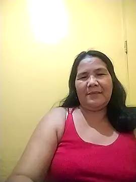 Snapshot of milagrose_rose chatting on 12.04.25 milagrose rose online show from 12.04.25