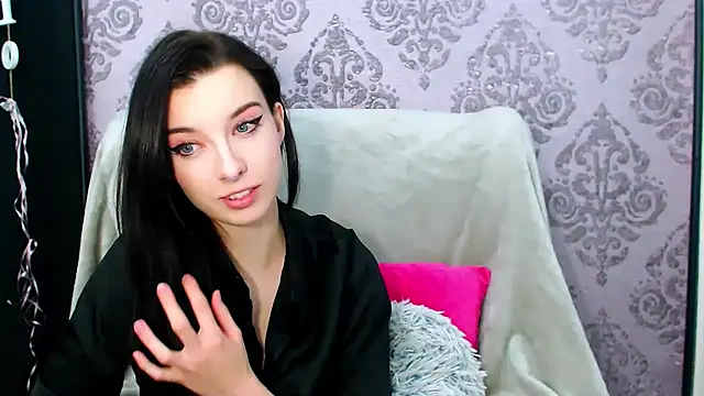 DominantLuna online show from 12.03.25