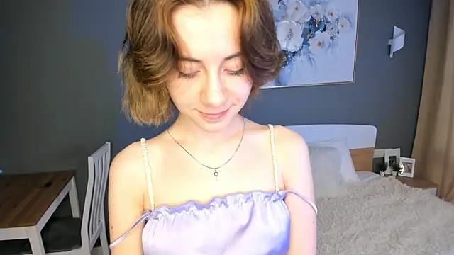 Snapshot of shyina_meow chatting on 10.01.25 shyina meow online show from 10.01.25